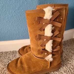 Koolaburra by UGG boots